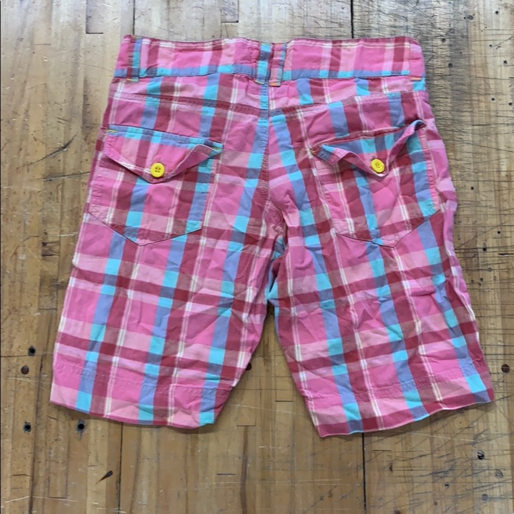 Bermuda shorts - Picture 2 of 3